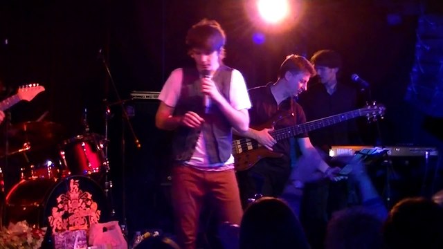 «Дерево» (стихи, соло на губной гармошке, «La Valse d'Amélie») А.Бон (Москва, «16 тонн», 30.08.2015) (Ruth)