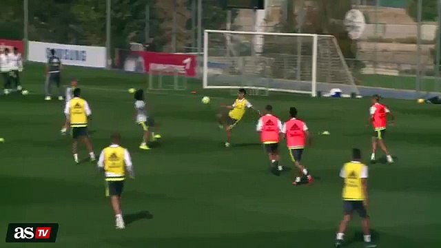 Sergio Ramos appelle Arbelo un idiot pour avoir manqué un tacle à l'entraînement du Real Madrid