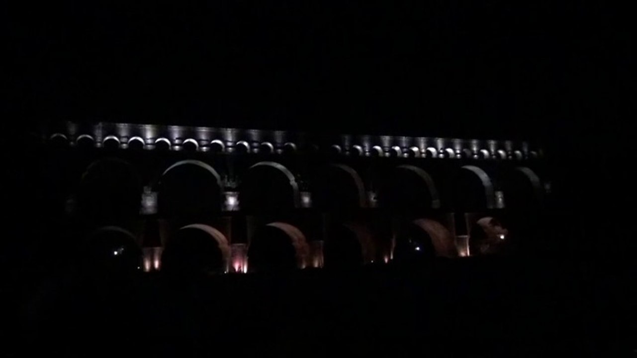 Le Pont du Gard en nocturne