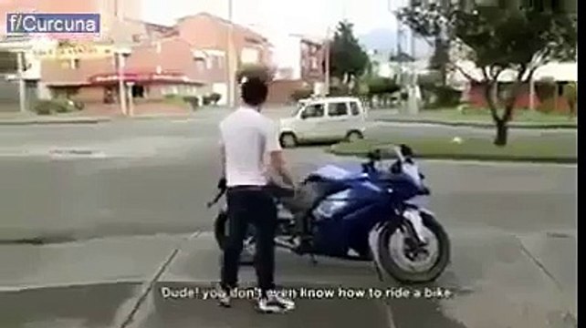 yok böyle bir kaza. TIR arabayı biçti - Funny Video - video Droles