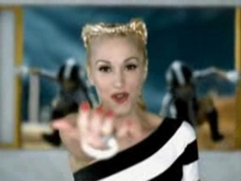 Gwen_stefani_ft_akon-the_sweet_escape-dv
