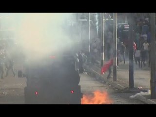 Tear gas vs Molotovs in Bethlehem: West Bank protesters get angrier
