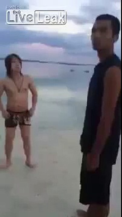Japanese Tourist Get Punched on Guam Beach (VIDEO)