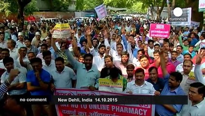 New Delhi: Chemists protest against online sale of drugs