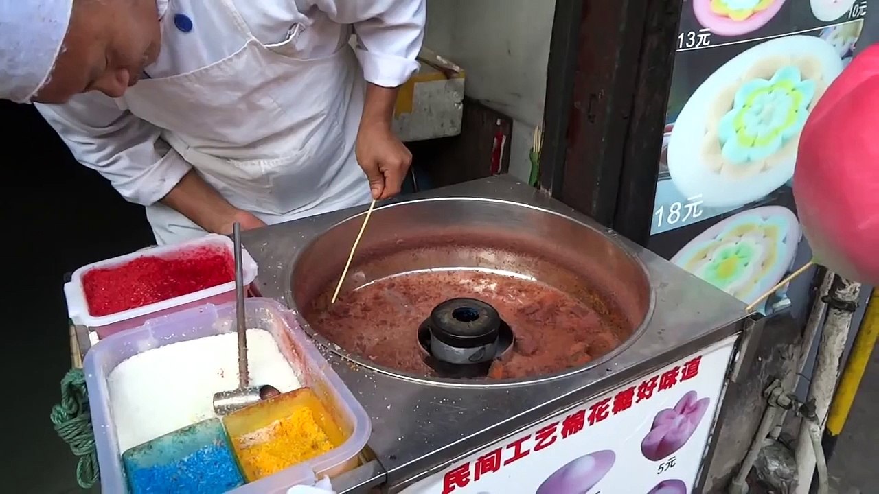 Chinese cotton candy looks like a beautiful flower