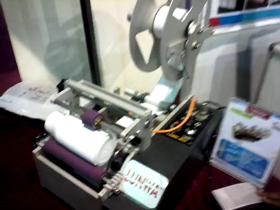 Italian Collaborated Bottle Labling Machine Video Sheikh Khajoo Bhai & co Karachi Pakistan