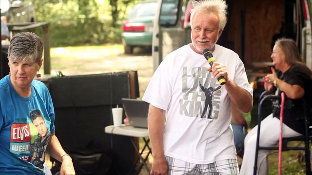 Don Obeidin sings 'All Shook Up' Elvis Week 2015