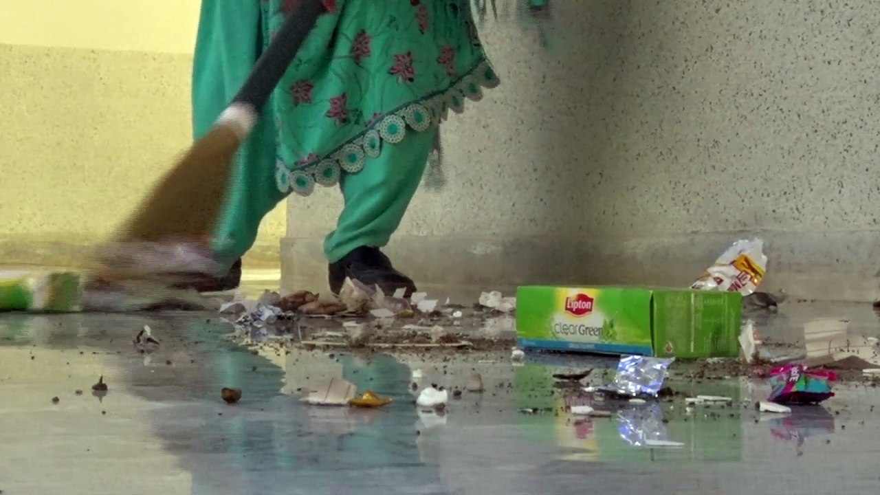 01_10_2015_CLEANING_SUMAIRA_SUMAIRA_QTA