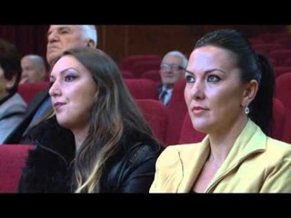 Lajme - Promovohet libri Bekim Fehmiu Odiseu i Kosovës