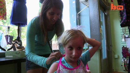 Tiny Teen_ Primordial Dwarf Teenager Hopes To Be A Star-copypasteads.com