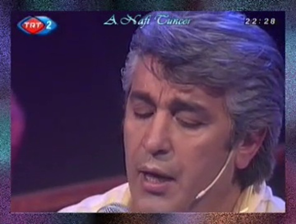 Muzaffer ERTÜRK *Mihrican Mı Değdi Gülün Mü Soldu*