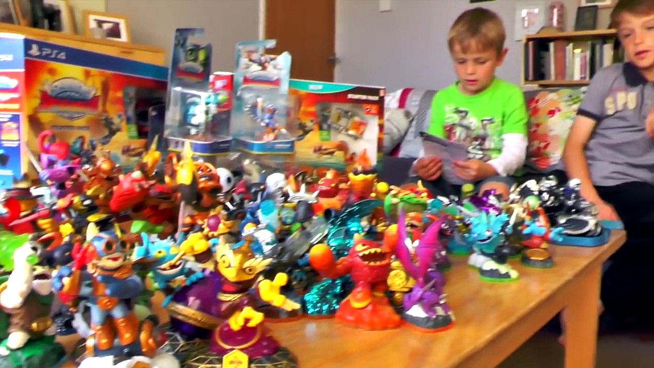 Skylanders SuperChargers: WHAT A RIP!?!? Starter Pack Unboxing: Dark Edition, WiiU & Xbox