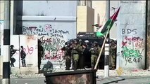 شبان فلسطينيون يستخدمون سلاحا جديدا لمقارعة الاحتلال