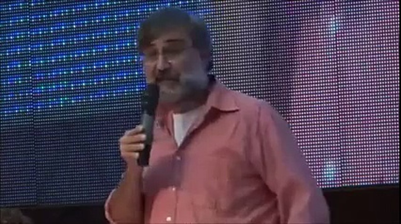 Mauro Iasi (PCB) defende fuzilamento de DIREITISTAS