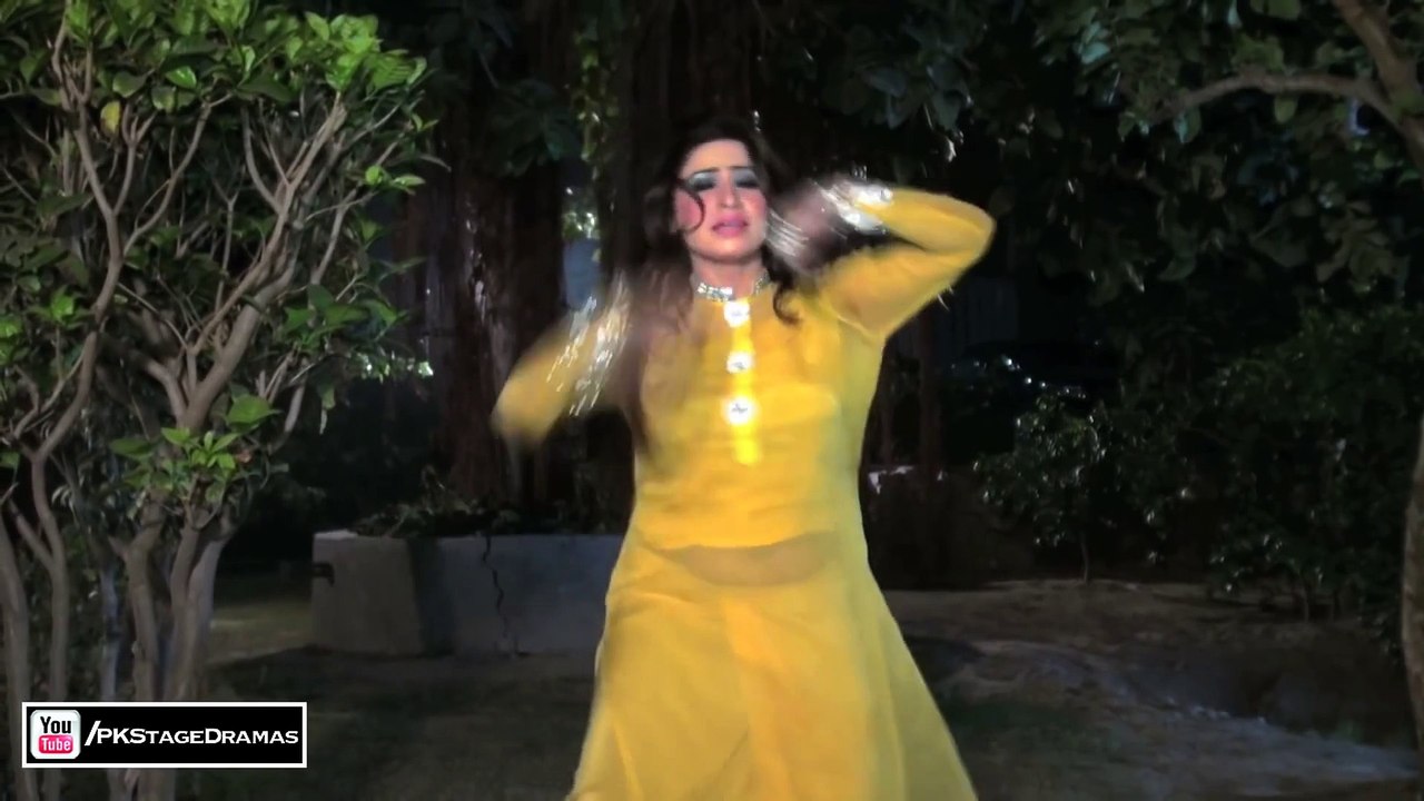 MERA DIL RAKHNA - BINDIA MUJRA DANCE - PAKISTANI MUJRA DANCE 2014