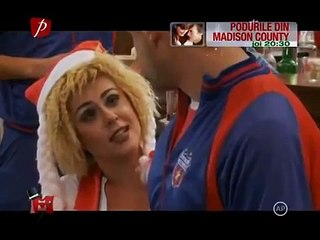 Mondenii Anamaria Prodan craciunita la Steaua