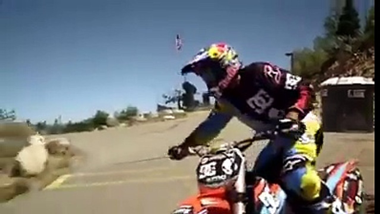 WORLD LARGEST JUMP