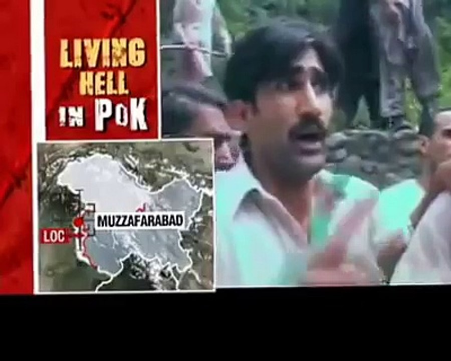 Kashmiri protesters for Azadi Azadi Azadi no more غلامی غلامی غلامی Pakistan