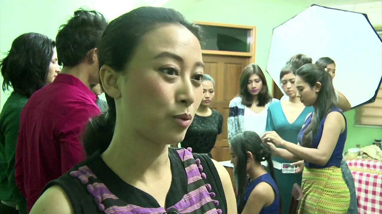 Körperhaltung und Manieren: In Myanmar boomen Benimmschulen