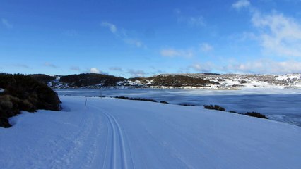 falls-creek : les pistes de fond le long du barrage