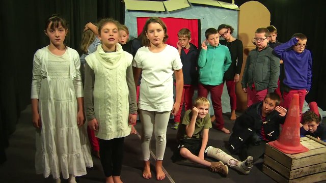 Camion des mots - Classe de CE2/CM1/CM2 École Sainte-Famille de Pleumeur-Gautier (22)