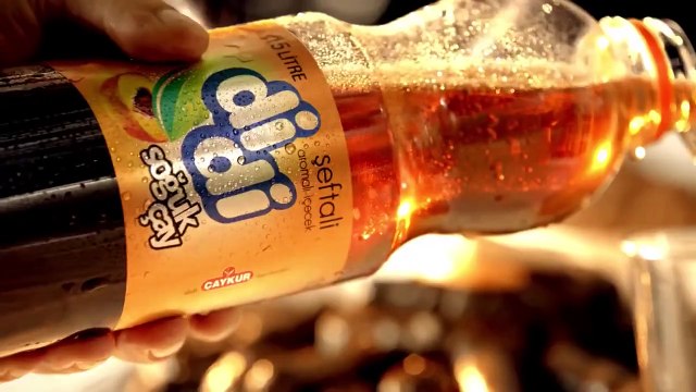 Ceza Didi Reklamı - YENİ | 2015 yılının En Popüler Reklam Filmi - Aç Bir Coca Cola - ya Ra