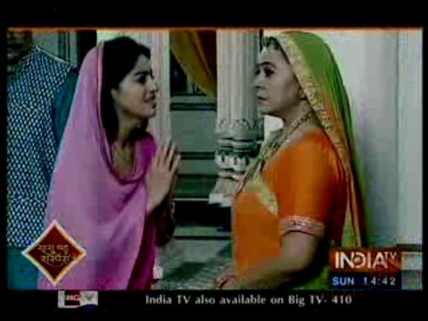 Sandhya Ne Maangi Bhabho Se Sooraj Ke Liye Bhikh Jisse Dekh Lalima Hue Khush - 18 October 2015 - Diya Aur Baati Hum