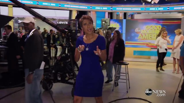 100 Fans Get Invited to Good Morning America | Good Morning America | ABC News