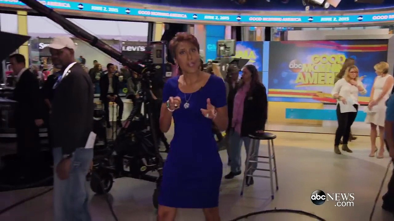 100 Fans Get Invited to Good Morning America | Good Morning America | ABC News