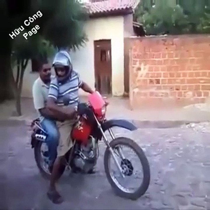 one wheeling accident in pakistan