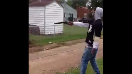 Se péter le nez avec un fusil à pompe : FAIL douloureux