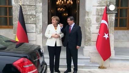 Türkei-Besuch: Merkel unterstützt Visa-Erleichterungen für Türken