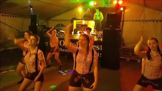 The SG's Atemlos durch's Oktoberfest SHOWTANZ (Helene Fischer)