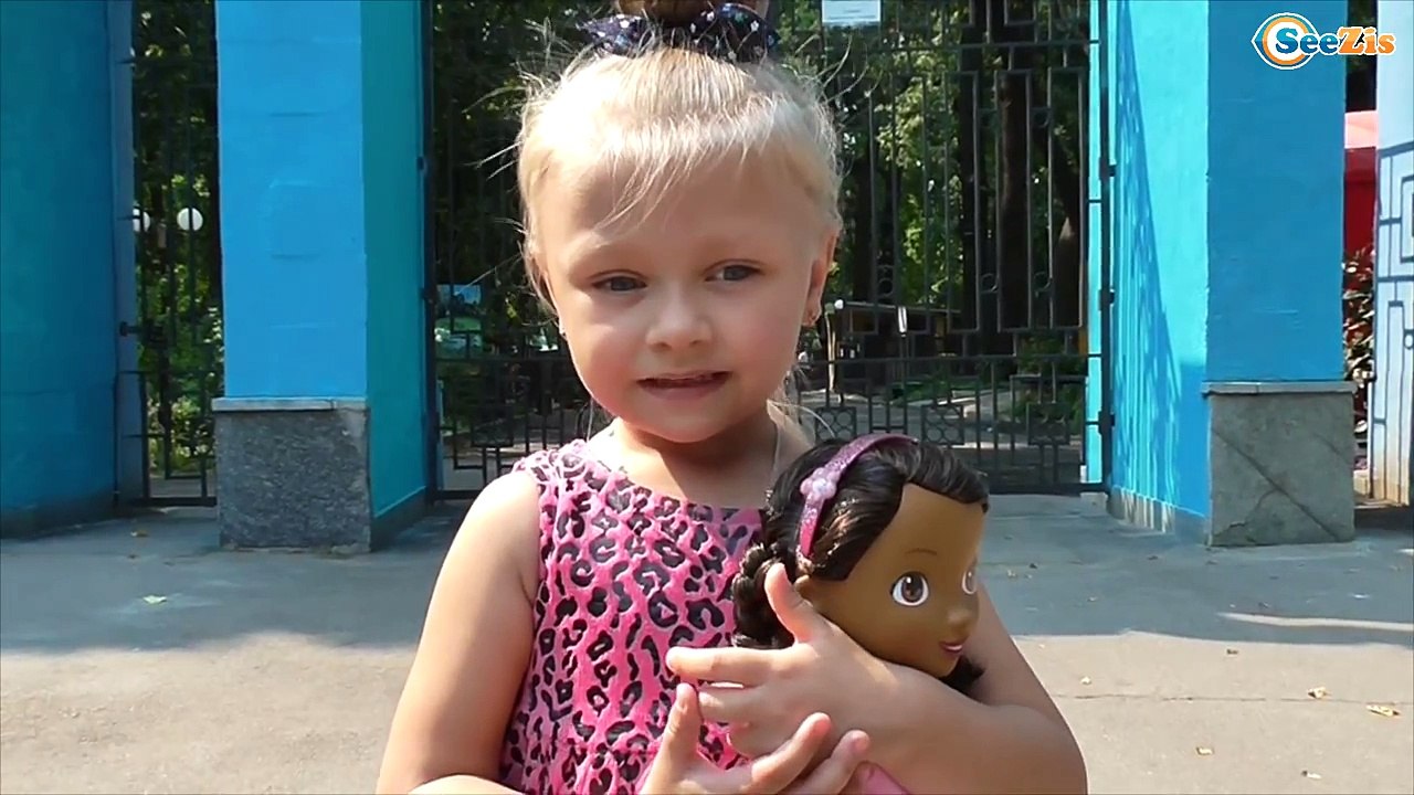 ✔ Кукла Доктор Плюшева и Ярослава. Прогулка в Зоопарке. Doc Mcstuffins and Yaroslava In the Zoo ✔