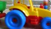 Les jouets du Petit Monde TV   Trier les formes avec le tracteur   Dessin animé en français