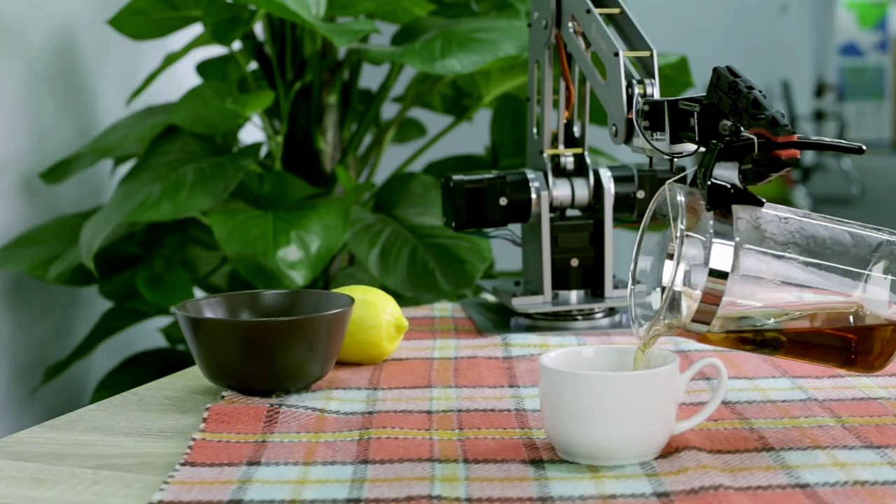 Dobot Robotic Arm for Everyone, Arduino and Open source