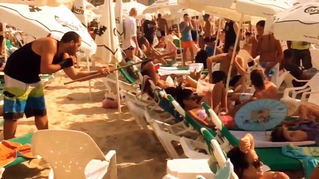 Розыгрыш на пляже ! Prank