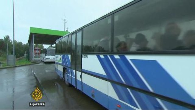 Refugees arrive in Slovenia after Hungary closes border