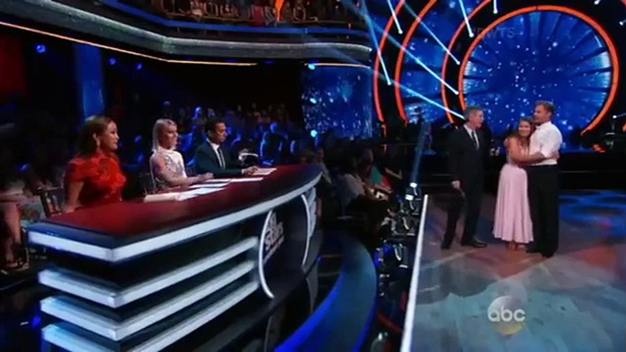 Bindi Irwin & Dereks Waltz Dancing With The Stars Week 2 (DWTS Season 21)