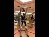 Qandeel baloch doing workout at gym