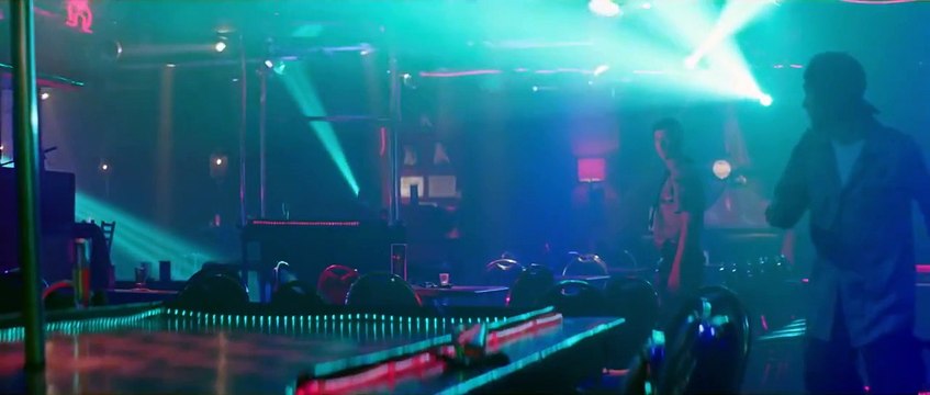 Скауты против зомби - Стриптиз от Зомби (2015)