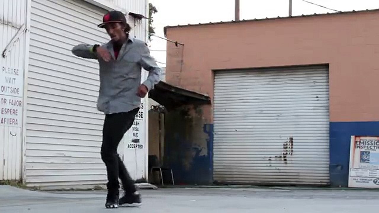 Nhảy đỉnh thế nào bảo sao clip không cả triệu view cho được