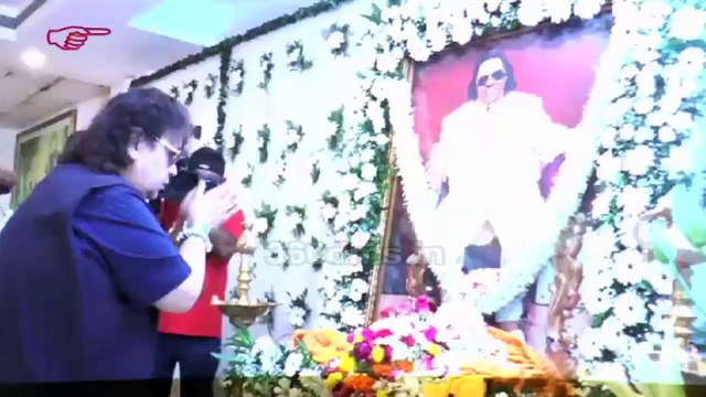 Veteran actors, Hema Malini, Randhir Kapoor, prayer meet, noted music composer, Late Ravindra Jain