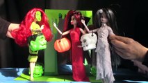 Frozen Elsa and Anna do Halloween Frozen Dolls go Trick or Treating Disney Princess Dolls