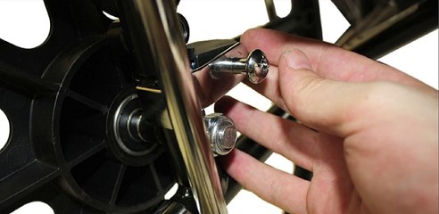 AQ Medicare - Universal Oxygen "E" Cylinder Holder From Home Health Medical