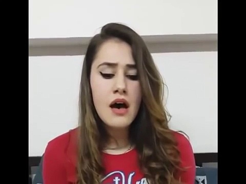 Saçlarıma vurdu ayrılık Harika amötör ses dinle