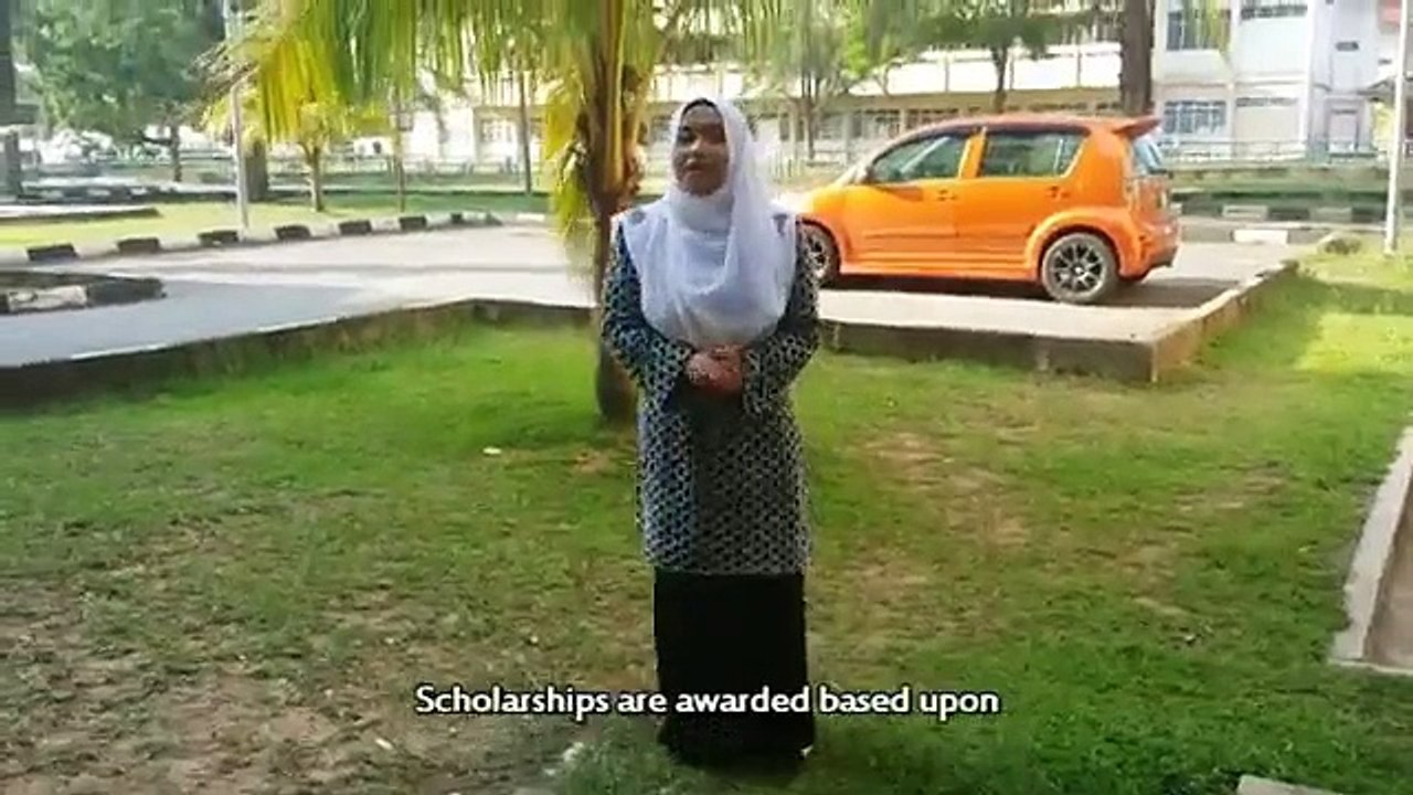 Scholarships VS Study Loans (short documentary)