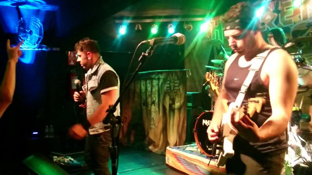 Children of the Beast - Iron Maiden Cover @ Aldeia Jundiaí 23/10/2015 - Fear of the Dark