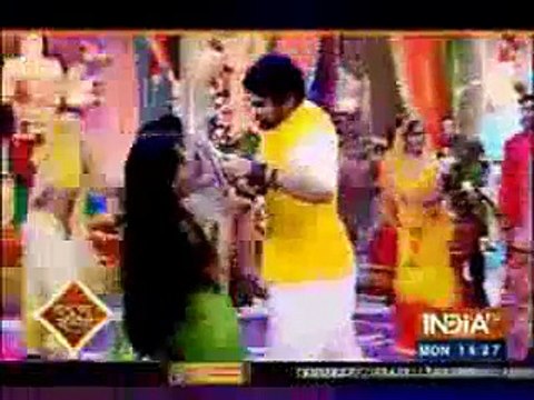 Pragya Aur Abhi Ne Saath Liye Dadiya Jisse Dekh Tanu Ne Kiya Pragya Ko Girane Ka Plan - 19 Ocotber 2015 - Kumkum Bhagya