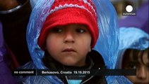 Rain and mud meets migrants on Serbia-Croatia border
